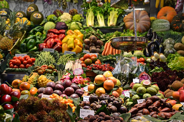 LSCAHM students on a Borough Market produce run