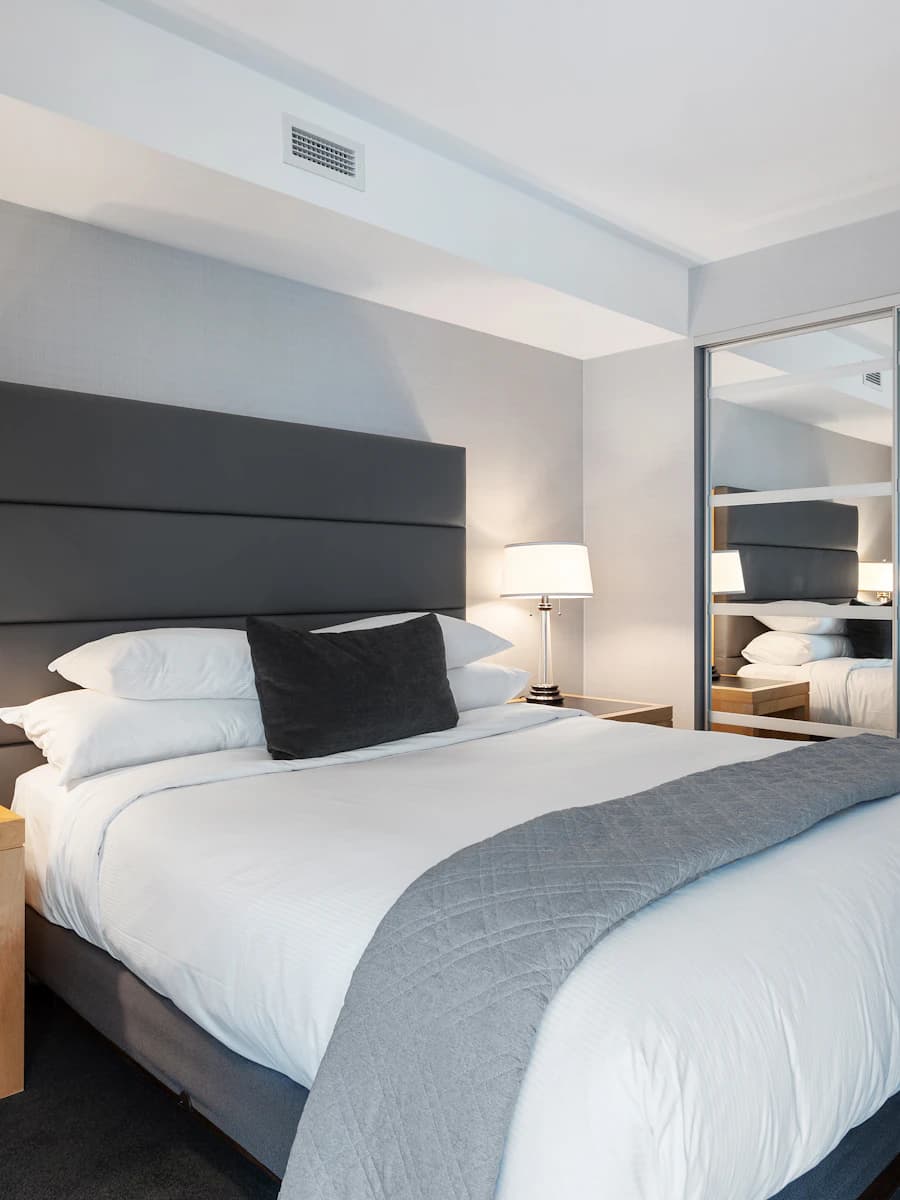 LSILHHM — Browse luxury hospitality and hotel management programmes