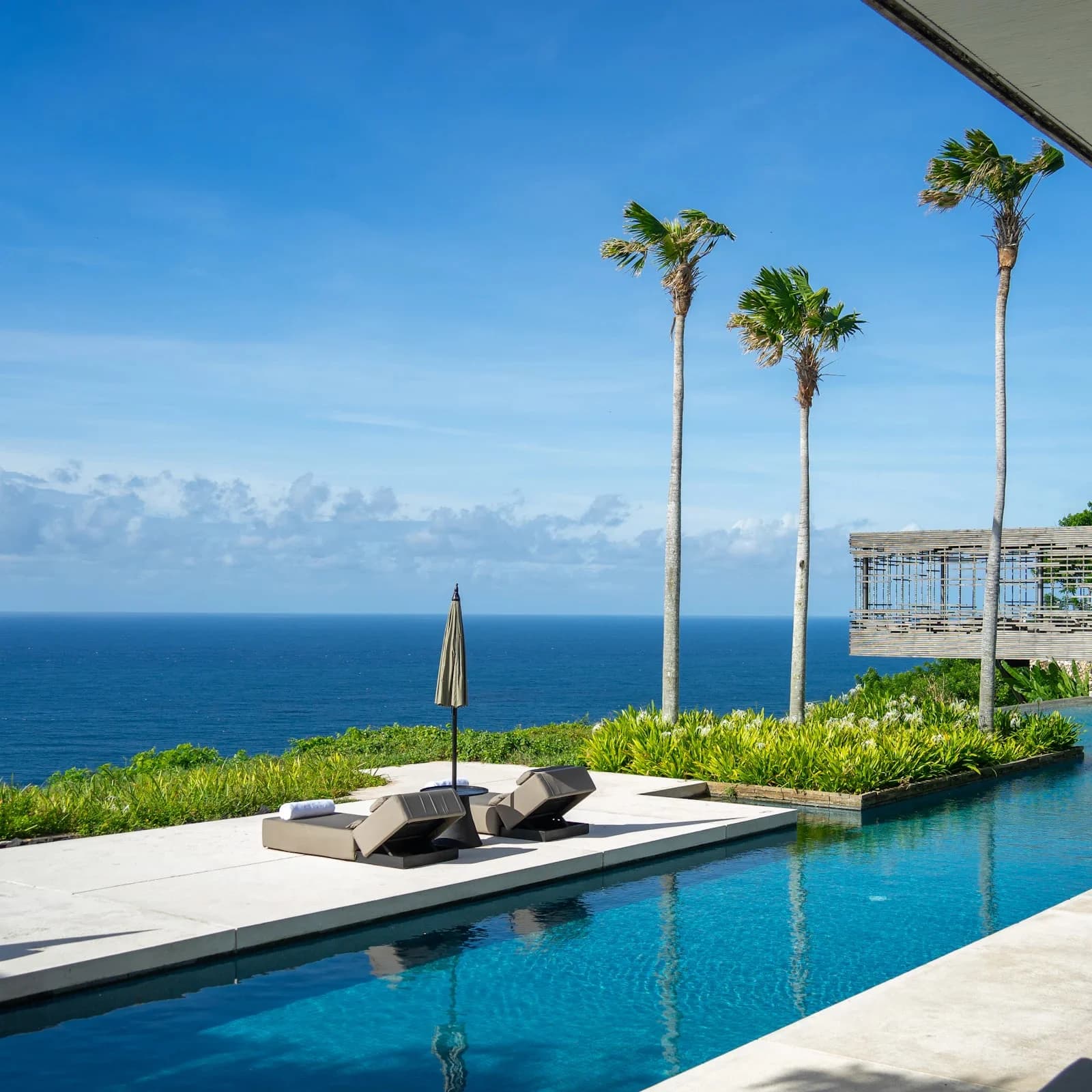 Certificate in Hospitality Global Overview - Certificate at London School of Hotel and Resort Management