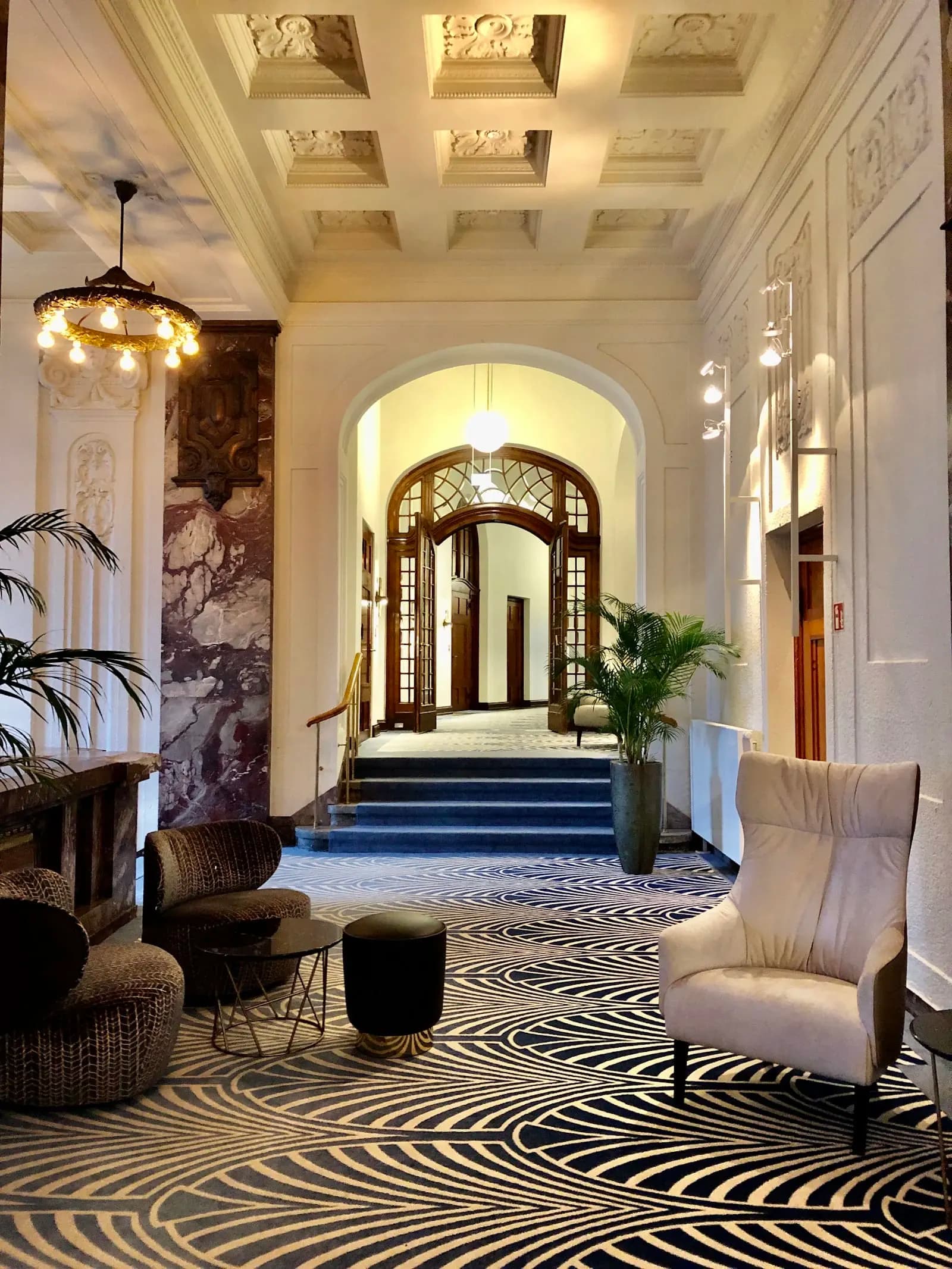 Certificate in Food & Beverage Service - Certificate at London School of International Luxury Hospitality & Hotel Management