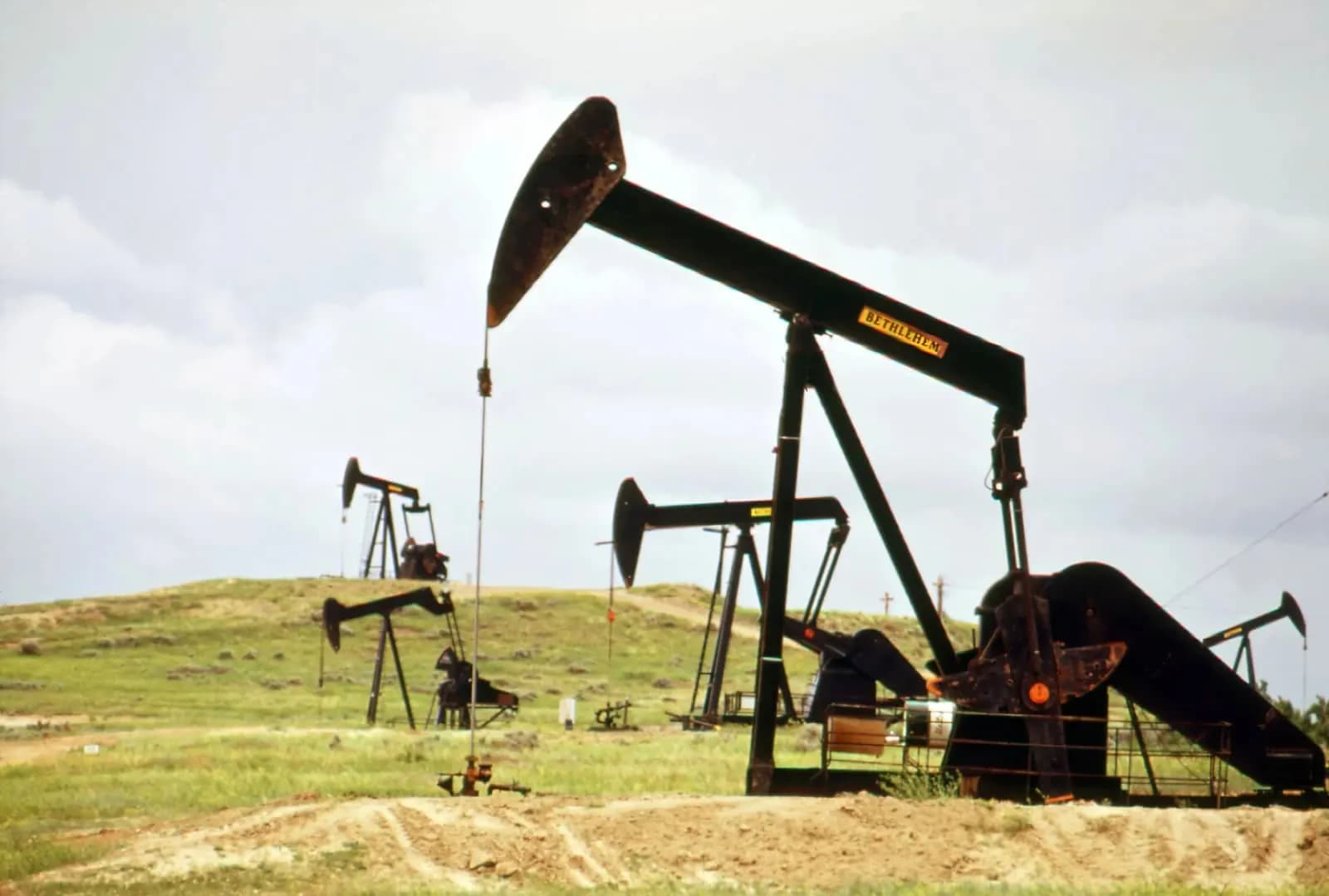 UK Higher Diploma in Commodity Market Management - UK Higher Diploma at London School of Petroleum and Energy